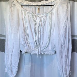 White flowy shirt/Crop top